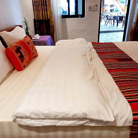 Nha Tan - Mai Chau Homestay And Tours Exterior foto