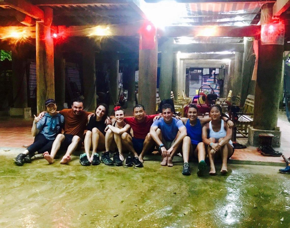 Nha Tan - Mai Chau Homestay And Tours Exterior foto
